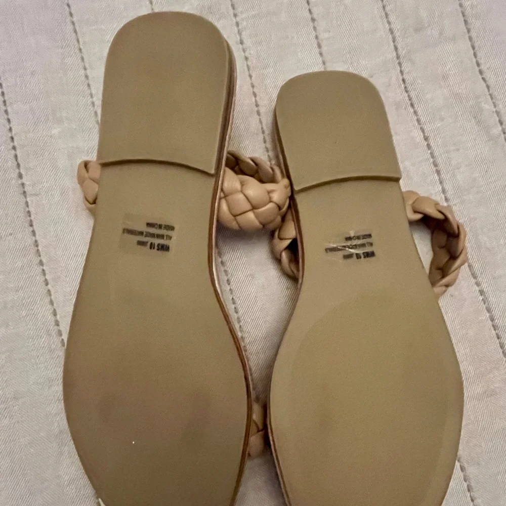 Dolce Vita sandals - Picture 2 of 3